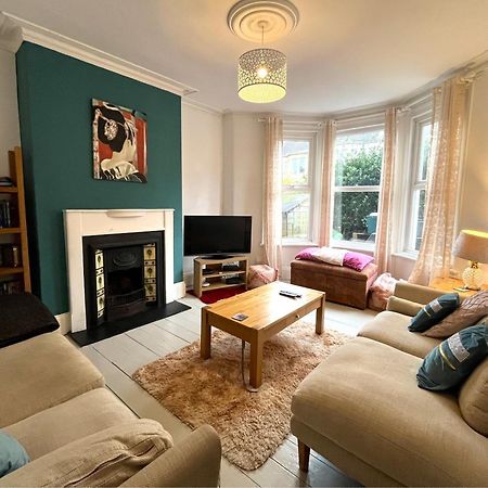 Charming Cottage Retreat With Garden - Sleeps 12 Bristol Extérieur photo